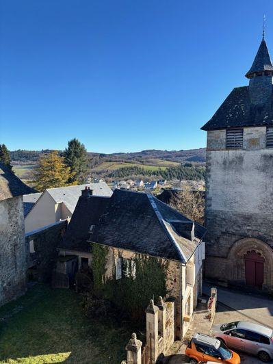 Image No.11-3 Bed Property for sale