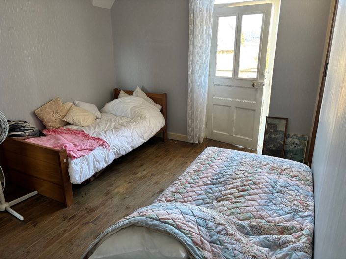 Image No.7-3 Bed Property for sale