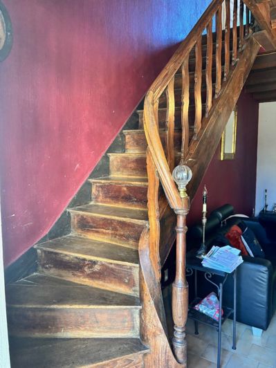 Image No.8-3 Bed Property for sale