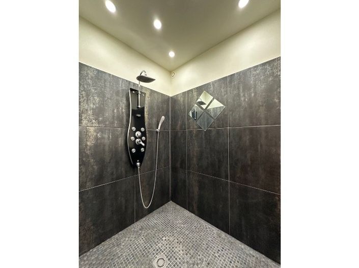 Image No.5-1 Bed Property for sale