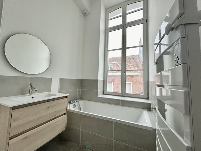 Image No.7-3 Bed Property for sale