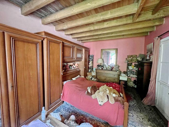 Image No.22-4 Bed Property for sale