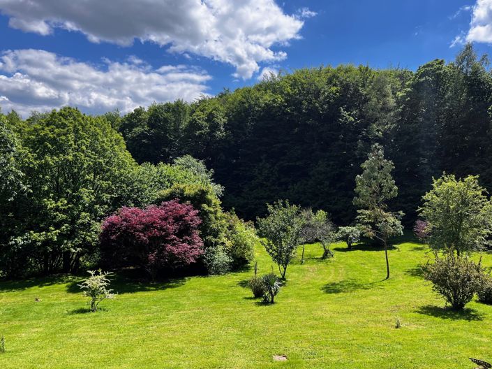 Image No.3-3 Bed Property for sale