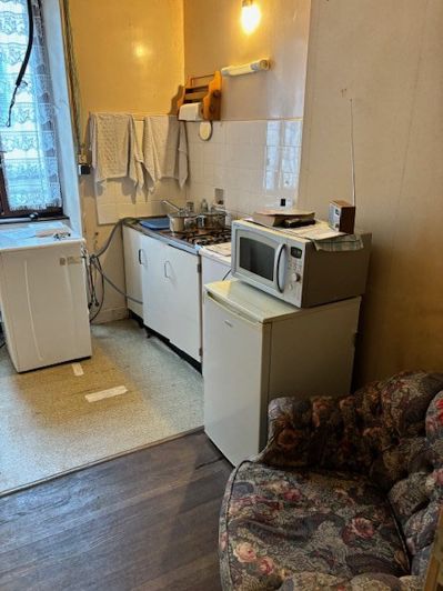 Image No.3-3 Bed Property for sale