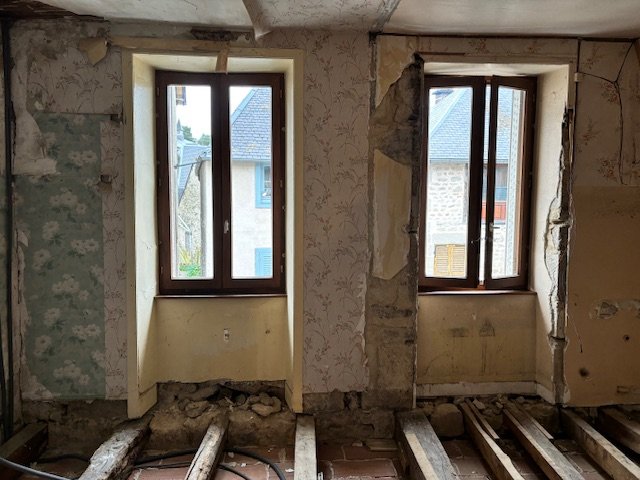 Image No.6-3 Bed Property for sale