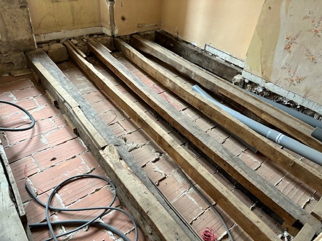 Image No.8-3 Bed Property for sale