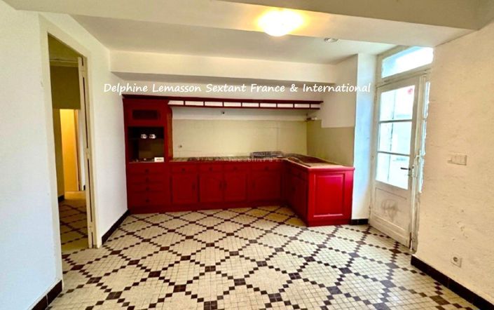 Image No.11-3 Bed Property for sale