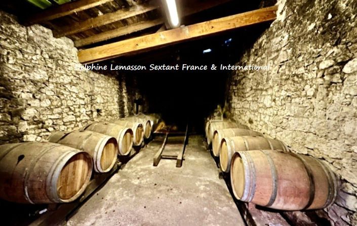 Image No.14-3 Bed Property for sale