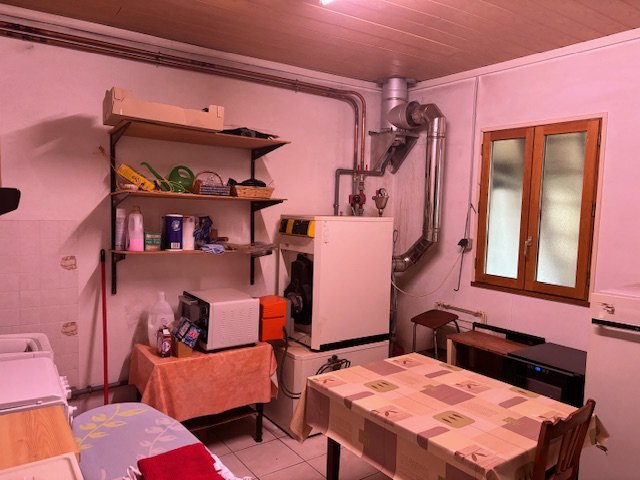 Image No.11-2 Bed Property for sale