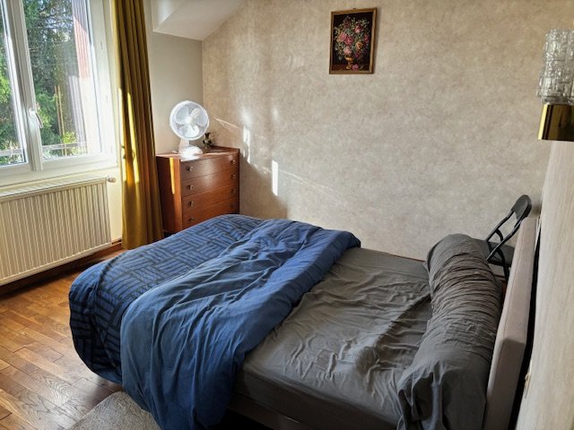 Image No.9-2 Bed Property for sale