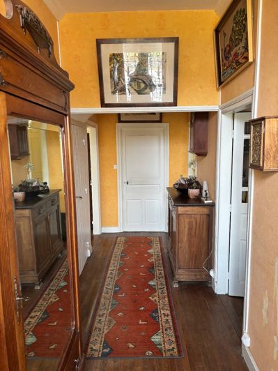 Image No.2-4 Bed Property for sale