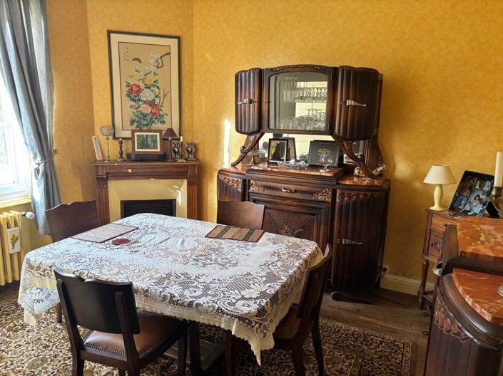 Image No.4-4 Bed Property for sale