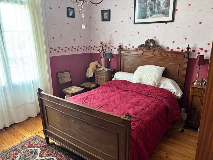 Image No.6-4 Bed Property for sale