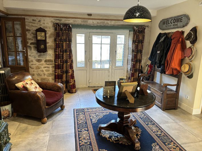 Image No.14-4 Bed Property for sale