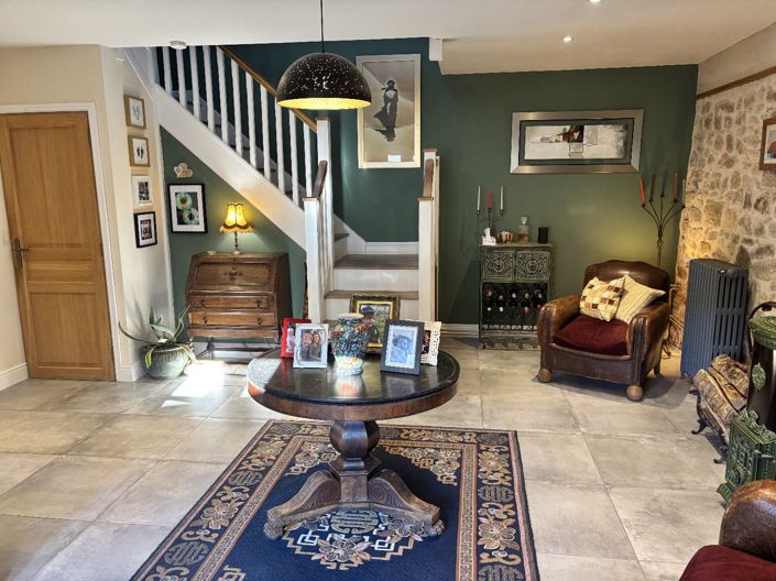 Image No.3-4 Bed Property for sale