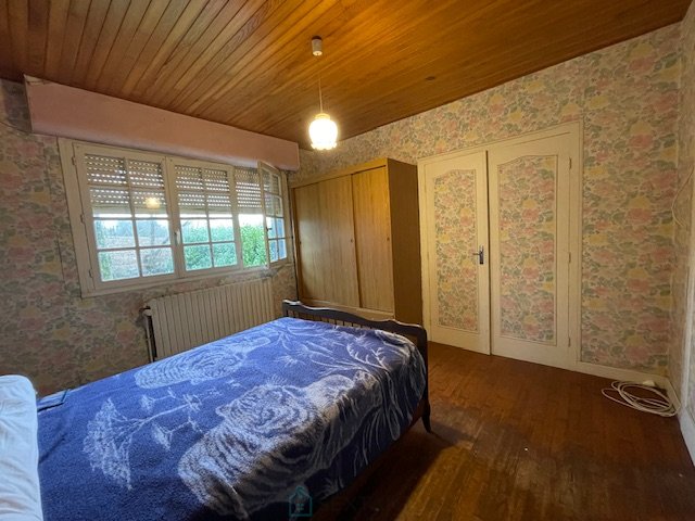 Image No.10-4 Bed House for sale