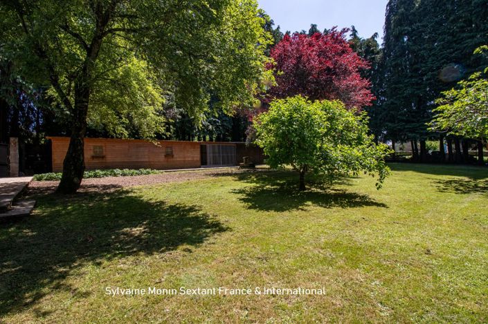 Image No.19-4 Bed Property for sale