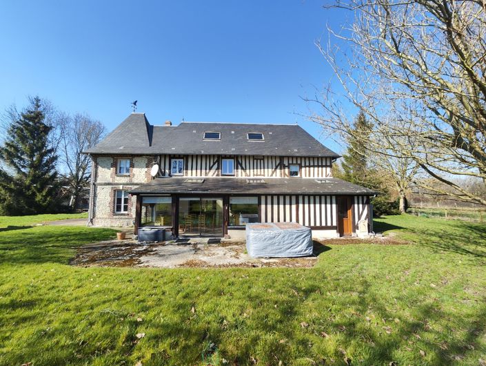 Image No.21-6 Bed Property for sale