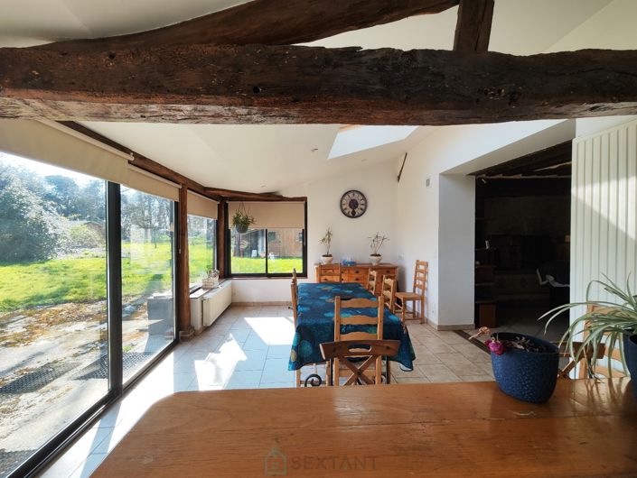 Image No.26-6 Bed Property for sale