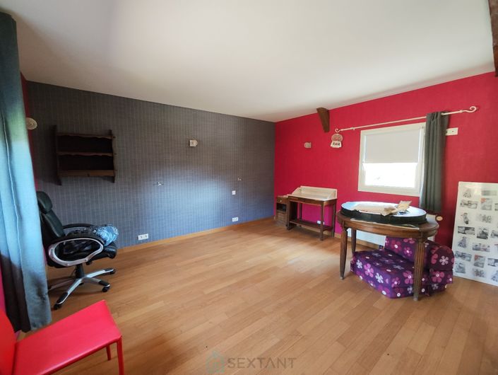 Image No.31-6 Bed Property for sale