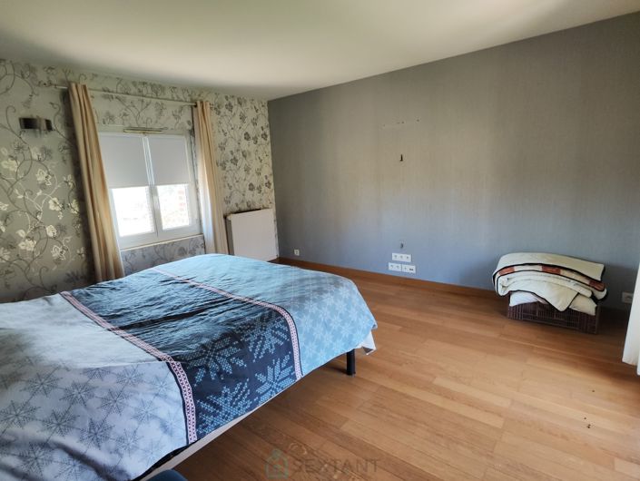 Image No.34-6 Bed Property for sale