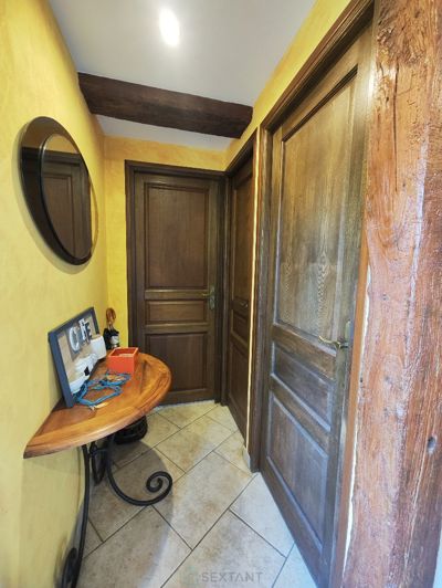 Image No.8-6 Bed Property for sale