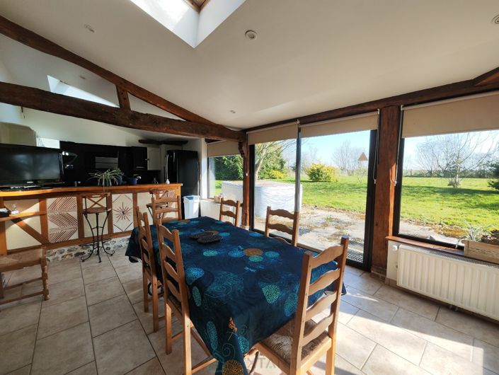 Image No.9-6 Bed Property for sale