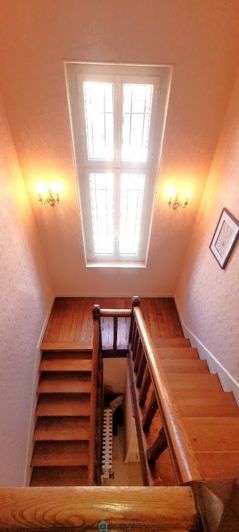 Image No.8-7 Bed Property for sale