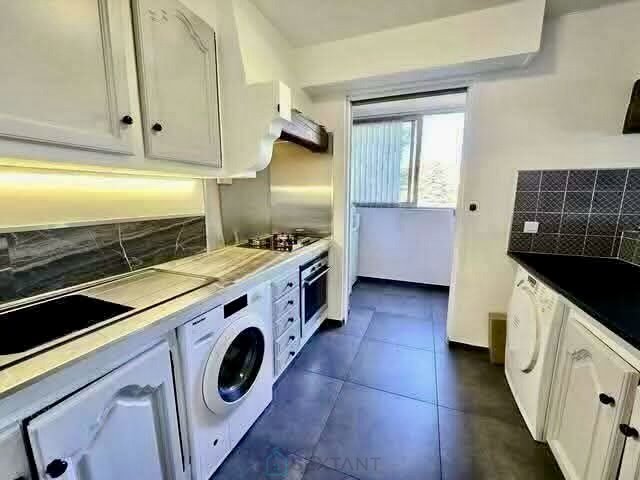 Image No.6-1 Bed Property for sale