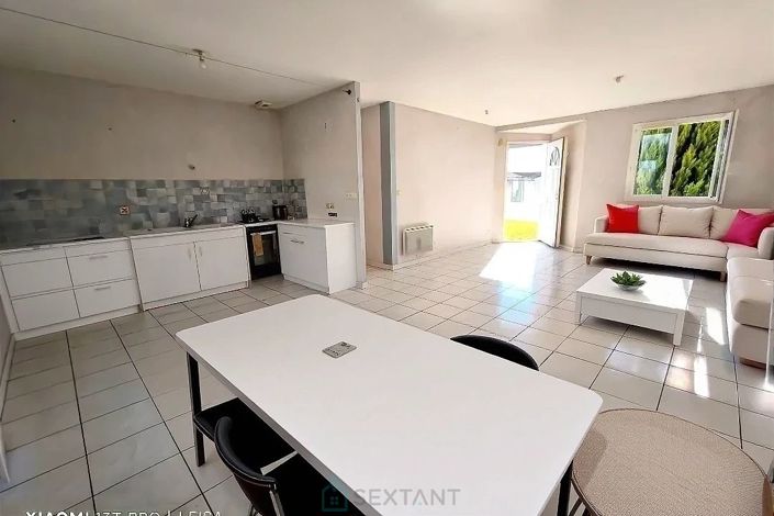 Image No.2-4 Bed Property for sale