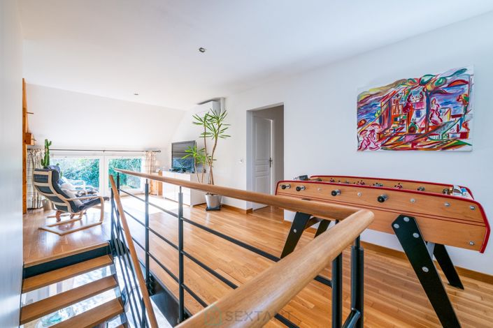 Image No.13-5 Bed Property for sale