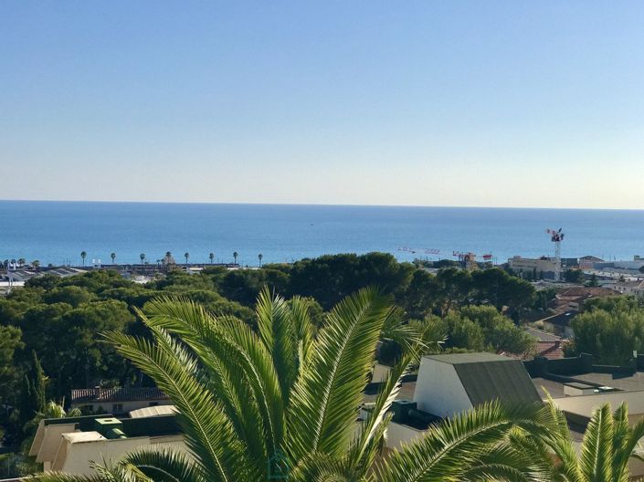 Image No.2-3 Bed Property for sale