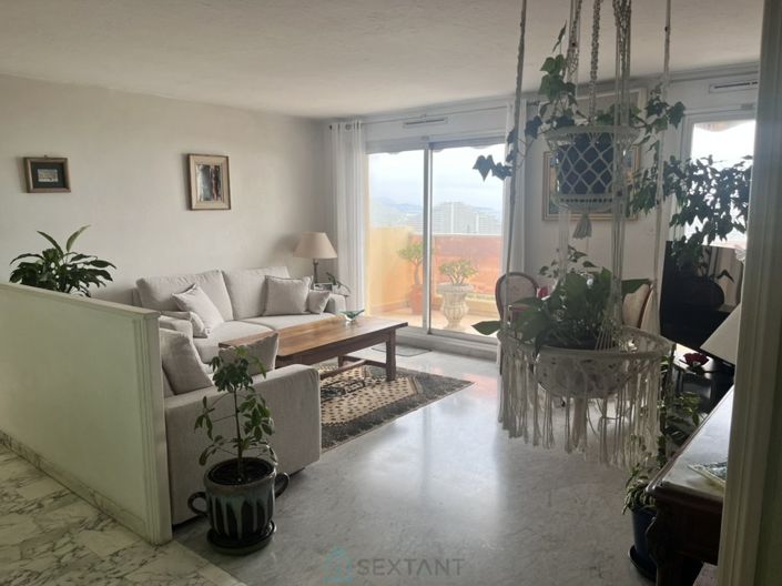 Image No.5-3 Bed Property for sale