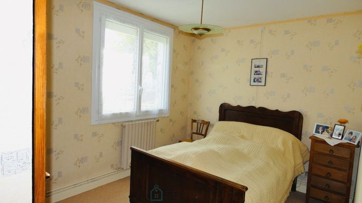 Image No.19-7 Bed Property for sale