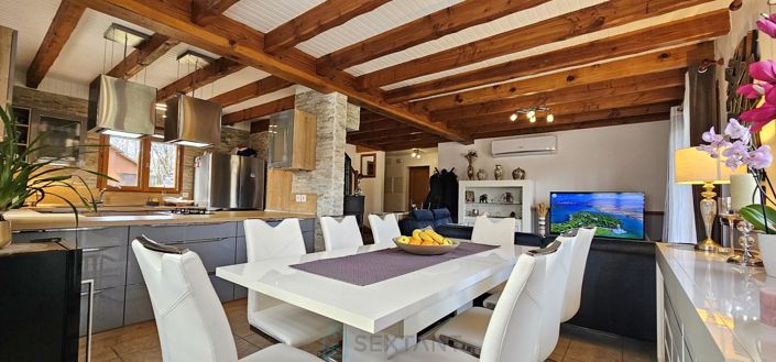 Image No.11-4 Bed Chalet for sale