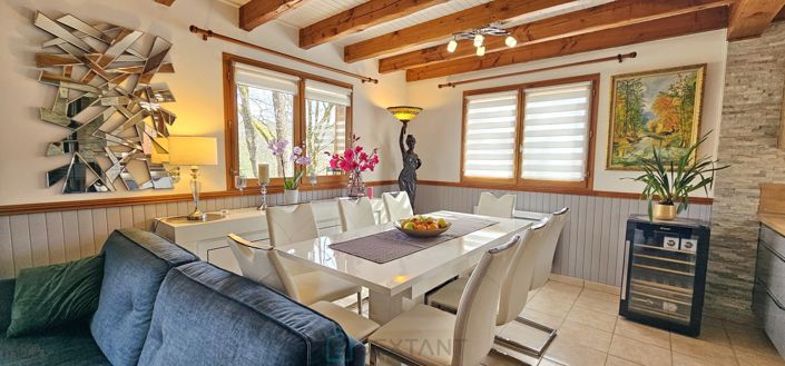 Image No.14-4 Bed Chalet for sale