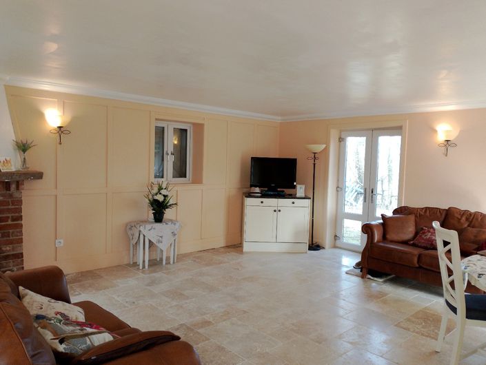 Image No.6-2 Bed House for sale