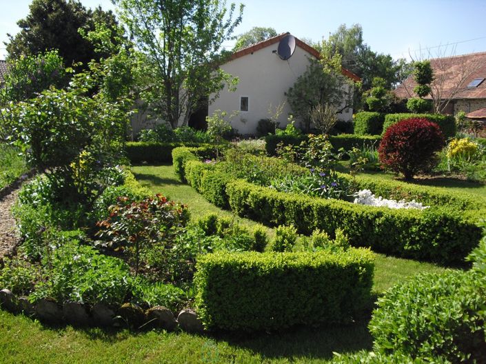 Image No.13-3 Bed Property for sale