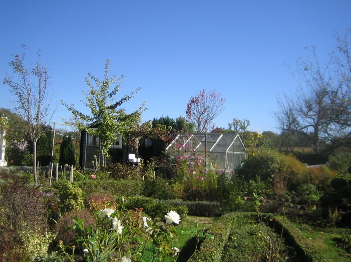 Image No.17-3 Bed Property for sale