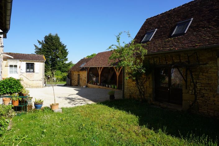 Image No.10-7 Bed Property for sale