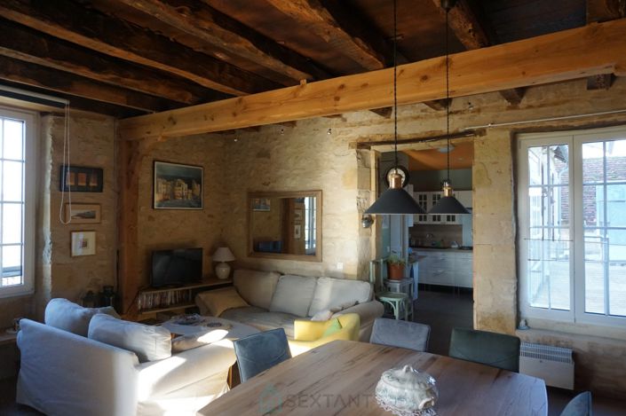 Image No.18-7 Bed Property for sale