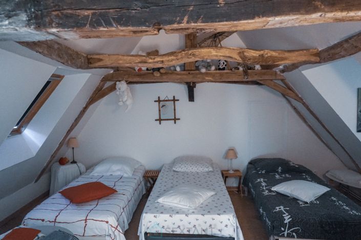 Image No.26-7 Bed Property for sale