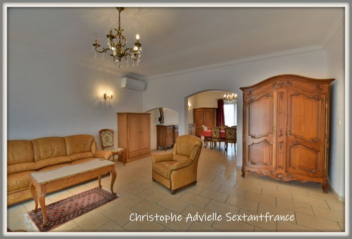 Image No.4-3 Bed Property for sale