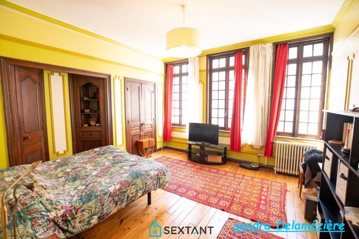 Image No.10-5 Bed House for sale