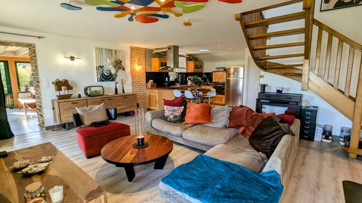 Image No.6-3 Bed Property for sale