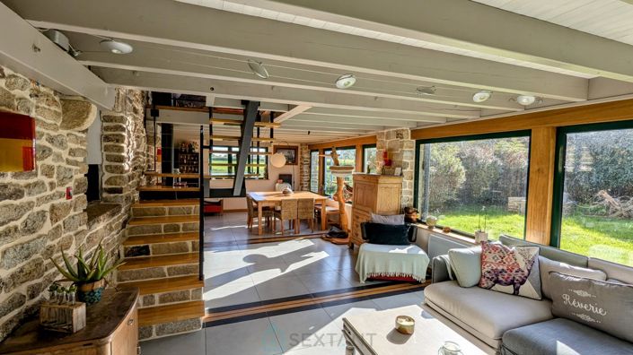 Image No.8-3 Bed Property for sale