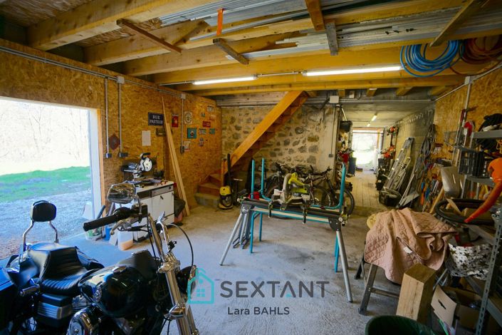 Image No.12-1 Bed Property for sale