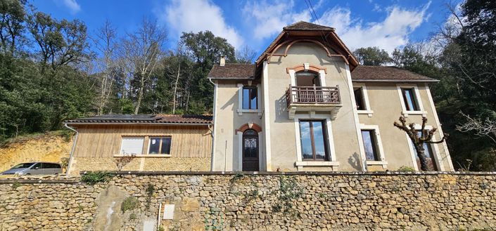 Image No.1-4 Bed House for sale