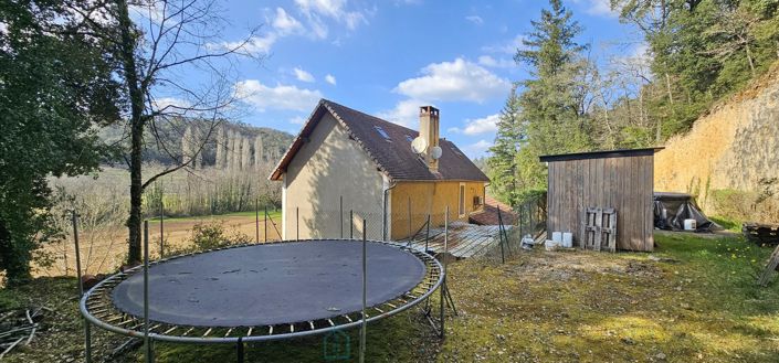 Image No.10-4 Bed House for sale