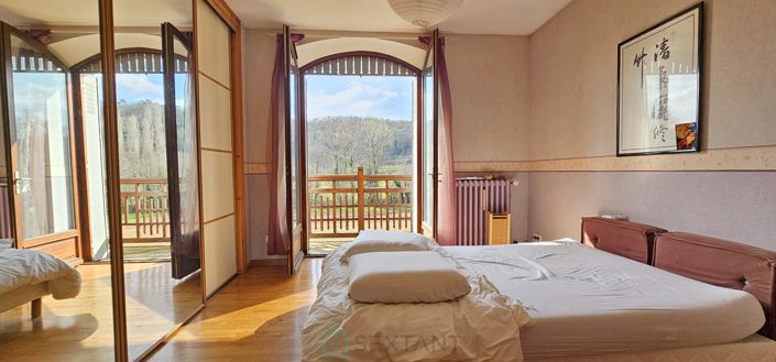 Image No.20-4 Bed House for sale